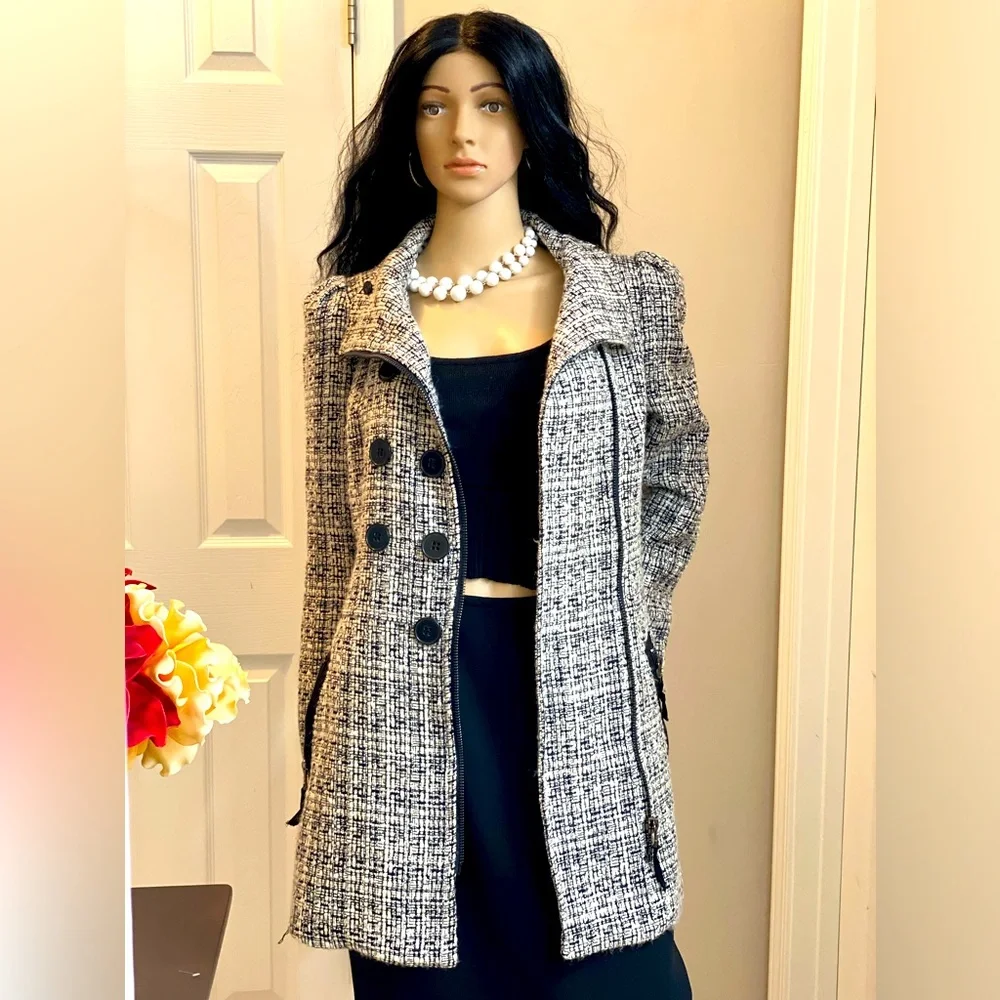 Bebe Jacket, elegant coat with zipper and buttons, great design,very comfortable - Picture 1 of 6